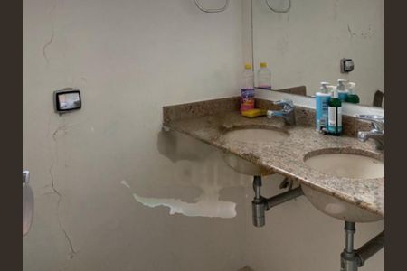 Casa à venda com 412m², 8 quartos e 9 vagas