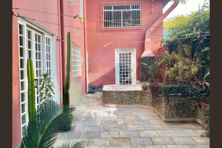 Casa à venda com 412m², 8 quartos e 9 vagas
