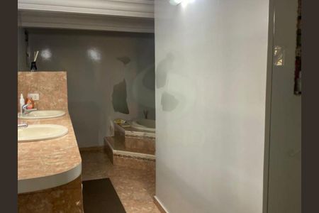 Casa à venda com 412m², 8 quartos e 9 vagas