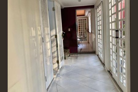 Casa à venda com 412m², 8 quartos e 9 vagas