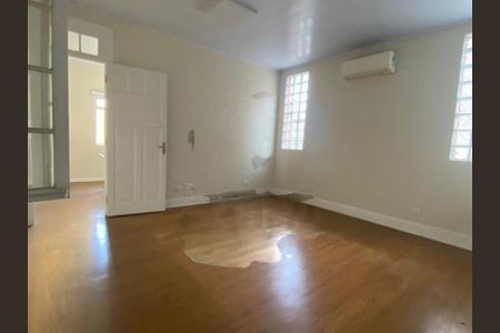 Casa à venda com 8 quartos, 412m² em Bela Vista, São Paulo