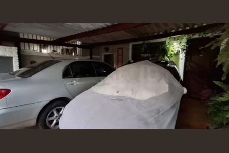 Casa à venda com 120m², 3 quartos e 2 vagas