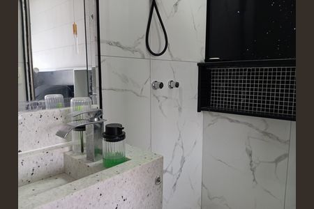Apartamento à venda com 170m², 2 quartos e 1 vaga Apartamento à venda com 170m², 2 quartos e 1 vagaBanheiro