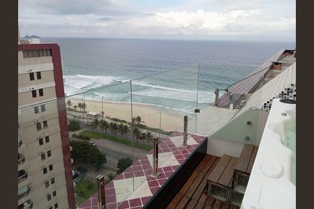 Apartamento à venda com 170m², 2 quartos e 1 vaga Apartamento à venda com 170m², 2 quartos e 1 vagaTerraço