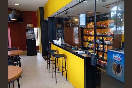 Apartamento à venda com 170m², 2 quartos e 1 vaga Apartamento à venda com 170m², 2 quartos e 1 vagaConveniência