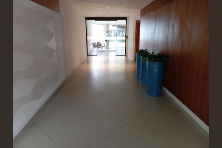 Apartamento à venda com 170m², 2 quartos e 1 vaga Apartamento à venda com 170m², 2 quartos e 1 vagaÁrea de acesso