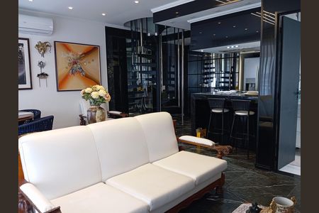 Apartamento à venda com 170m², 2 quartos e 1 vaga Apartamento à venda com 170m², 2 quartos e 1 vagaSala
