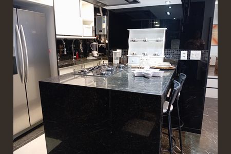 Apartamento à venda com 170m², 2 quartos e 1 vaga Apartamento à venda com 170m², 2 quartos e 1 vagaCozinha