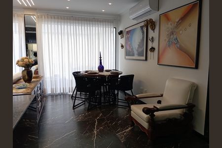Apartamento à venda com 170m², 2 quartos e 1 vaga Apartamento à venda com 170m², 2 quartos e 1 vagaSala