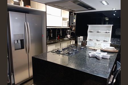 Apartamento à venda com 170m², 2 quartos e 1 vaga Apartamento à venda com 170m², 2 quartos e 1 vagaCozinha