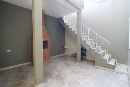 Casa à venda com 100m², 3 quartos e 2 vagas Casa à venda com 100m², 3 quartos e 2 vagasÁrea comum - Churrasqueira