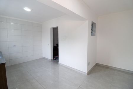Casa à venda com 100m², 3 quartos e 2 vagas Casa à venda com 100m², 3 quartos e 2 vagasCozinha
