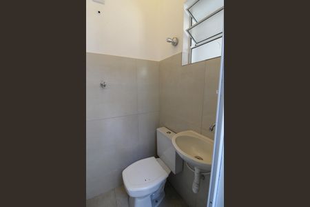 Casa à venda com 100m², 3 quartos e 2 vagas Casa à venda com 100m², 3 quartos e 2 vagasLavabo