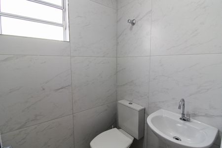 Casa à venda com 100m², 3 quartos e 2 vagas Casa à venda com 100m², 3 quartos e 2 vagasBanheiro