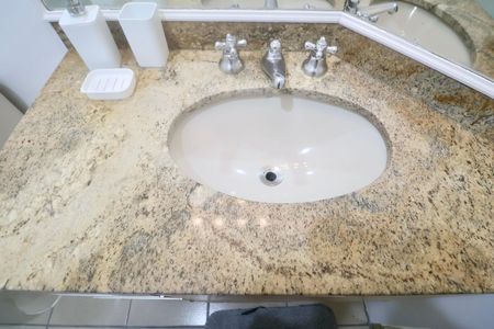 Apartamento para alugar com 65m², 2 quartos e 2 vagas Apartamento para alugar com 65m², 2 quartos e 2 vagasBanheiro Social