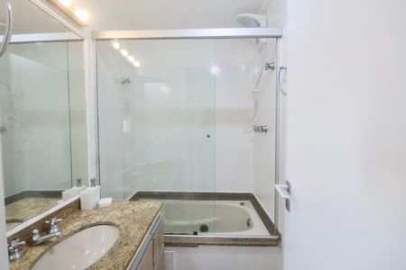 Apartamento para alugar com 65m², 2 quartos e 2 vagas Apartamento para alugar com 65m², 2 quartos e 2 vagasBanheiro Suíte