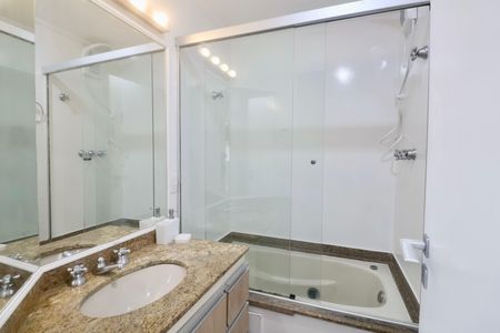 Apartamento para alugar com 65m², 2 quartos e 2 vagas Apartamento para alugar com 65m², 2 quartos e 2 vagasBanheiro Suíte