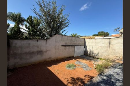 Casa à venda com 485m², 4 quartos e 4 vagas Casa à venda com 485m², 4 quartos e 4 vagasÁrea Externa
