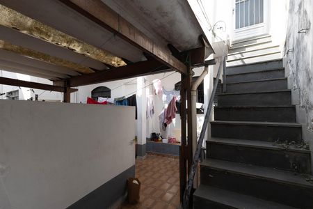 Casa para alugar com 250m², 3 quartos e 1 vagaCasa fundos