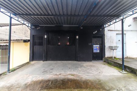 Casa para alugar com 35m², 1 quarto e sem vaga Casa para alugar com 35m², 1 quarto e sem vagaFachada + Placa