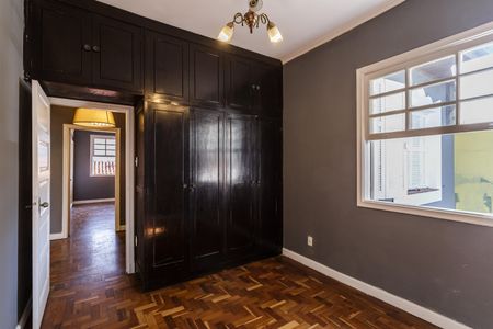 Casa para alugar com 200m², 4 quartos e 3 vagas Casa para alugar com 200m², 4 quartos e 3 vagasQuarto 2