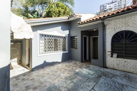 Casa para alugar com 200m², 4 quartos e 3 vagas Casa para alugar com 200m², 4 quartos e 3 vagasQuintal