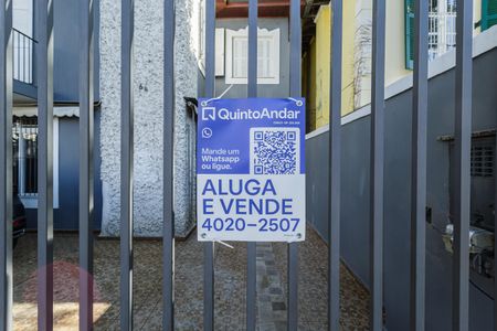 Casa para alugar com 200m², 4 quartos e 3 vagas Casa para alugar com 200m², 4 quartos e 3 vagasPLAQUINHA