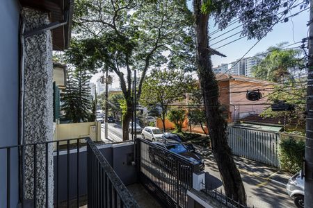 Vista de casa para alugar com 4 quartos, 200m² em Indianópolis, São Paulo