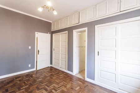 Casa para alugar com 200m², 4 quartos e 3 vagas Casa para alugar com 200m², 4 quartos e 3 vagasQuarto Suíte