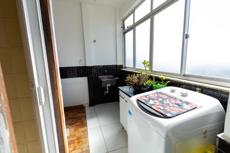 Apartamento à venda com 69m², 2 quartos e 1 vagaÁrea de Serviço