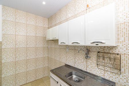 Casa para alugar com 36m², 1 quarto e sem vaga