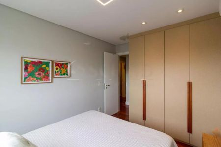 Apartamento à venda com 223m², 4 quartos e 4 vagas