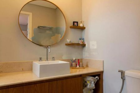 Apartamento à venda com 223m², 4 quartos e 4 vagas