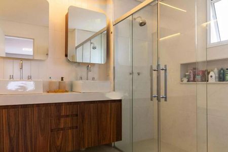 Apartamento à venda com 223m², 4 quartos e 4 vagas
