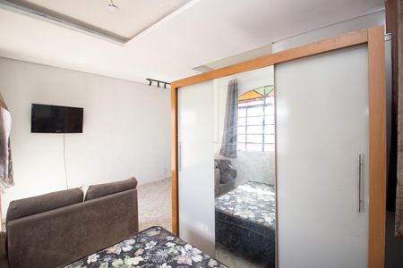 Quarto de kitnet/studio para alugar com 1 quarto, 40m² em Jardim Balneario, Contagem