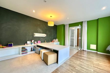 Apartamento para alugar com 60m², 2 quartos e 1 vaga Apartamento para alugar com 60m², 2 quartos e 1 vagaÁrea comum - Brinquedoteca