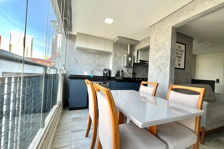 Apartamento para alugar com 60m², 2 quartos e 1 vaga Apartamento para alugar com 60m², 2 quartos e 1 vagaVaranda
