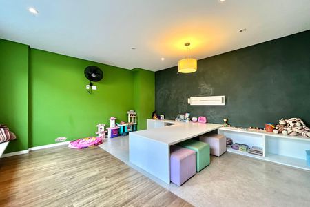 Apartamento para alugar com 60m², 2 quartos e 1 vaga Apartamento para alugar com 60m², 2 quartos e 1 vagaÁrea comum - Brinquedoteca