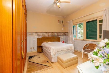 Casa à venda com 4 quartos, 198m² em Alto de Pinheiros, São Paulo