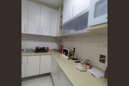 Apartamento à venda com 184m², 3 quartos e 4 vagas