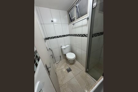 Apartamento à venda com 69m², 2 quartos e sem vaga Apartamento à venda com 69m², 2 quartos e sem vagaBanheiro