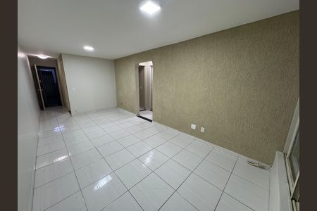 Sala de apartamento à venda com 2 quartos, 69m² em Núcleo Bandeirante, Brasília