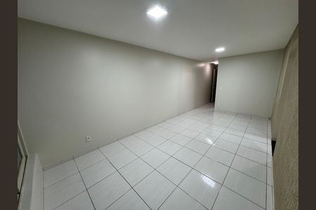 Sala de apartamento à venda com 2 quartos, 69m² em Núcleo Bandeirante, Brasília