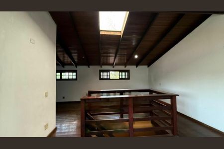 Casa à venda com 298m², 3 quartos e 2 vagas