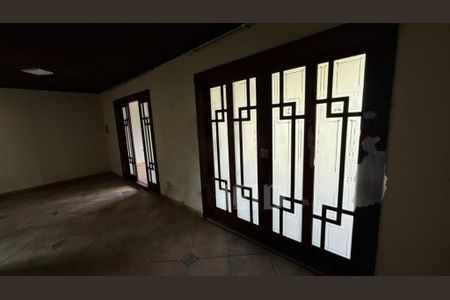 Casa à venda com 3 quartos, 298m² em Vila Represa, São Paulo