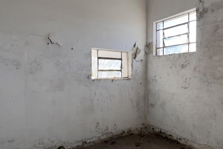 Casa à venda com 163m², 5 quartos e 2 vagas Casa à venda com 163m², 5 quartos e 2 vagasQuarto de Serviço