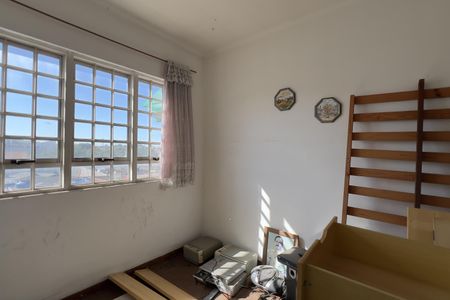 Casa à venda com 163m², 5 quartos e 2 vagas Casa à venda com 163m², 5 quartos e 2 vagasQuarto 1