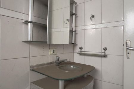 Casa à venda com 163m², 5 quartos e 2 vagas Casa à venda com 163m², 5 quartos e 2 vagasBanheiro da Suíte