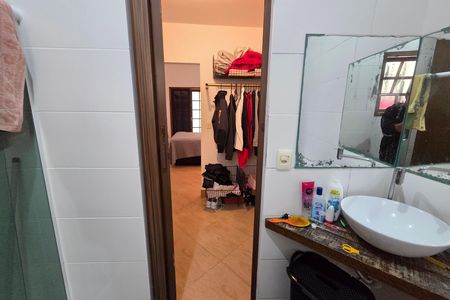 Casa para alugar com 194m², 2 quartos e 2 vagas Casa para alugar com 194m², 2 quartos e 2 vagasBanheiro da Suíte 1