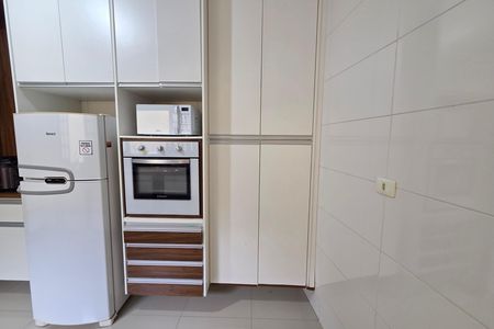 Cozinha de casa para alugar com 2 quartos, 194m² em Nova Mirim, Praia Grande